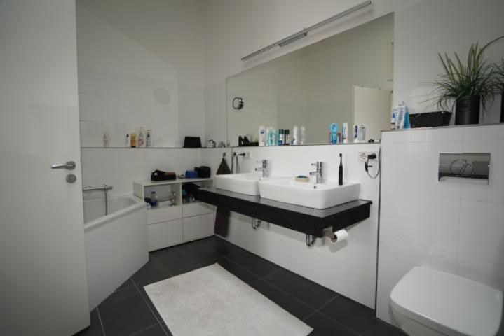 Badezimmer 1
