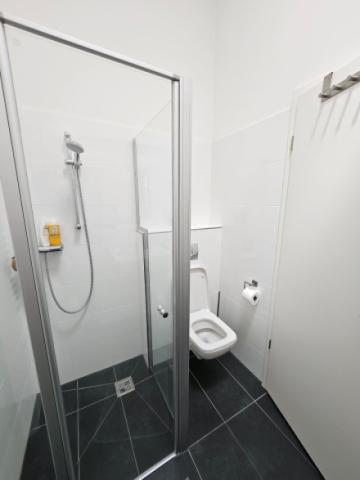 Badezimmer 2