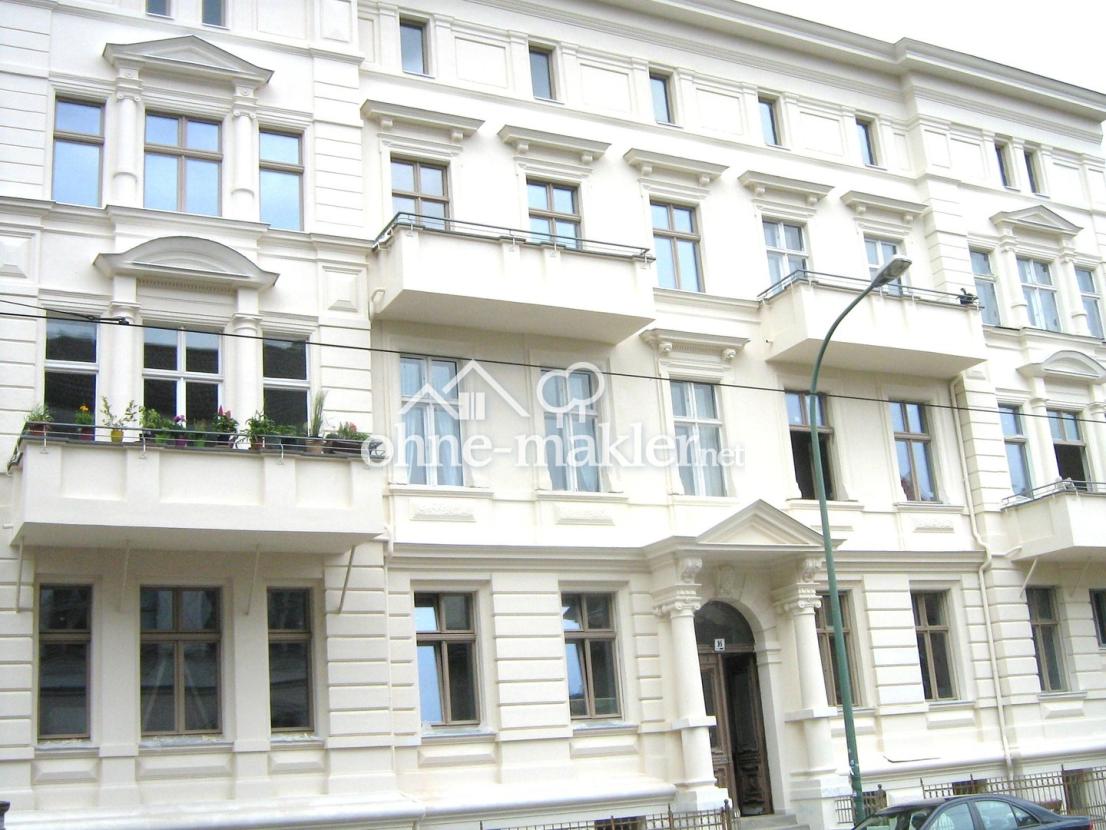 Fassade Haupthaus von Straße 