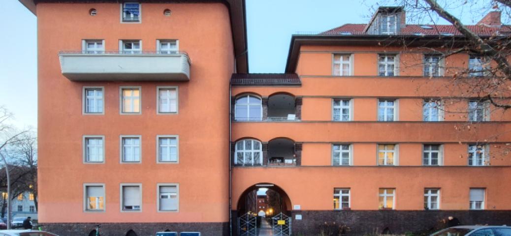 Straßenansicht
