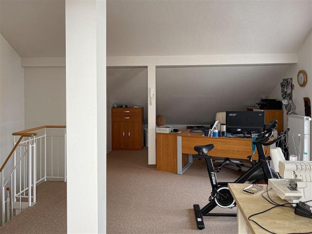 Büro im Dachboden