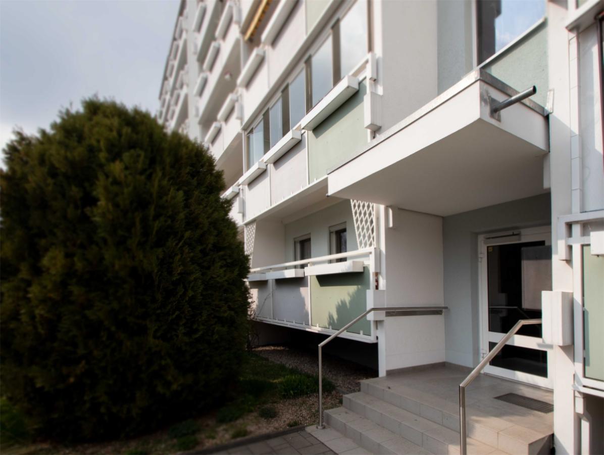 Eingangsbereich-und-Balkon