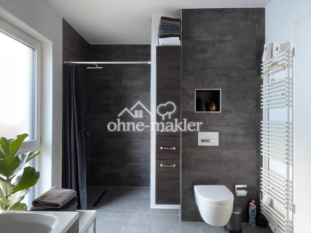 Badezimmer, Regendusche (OG)