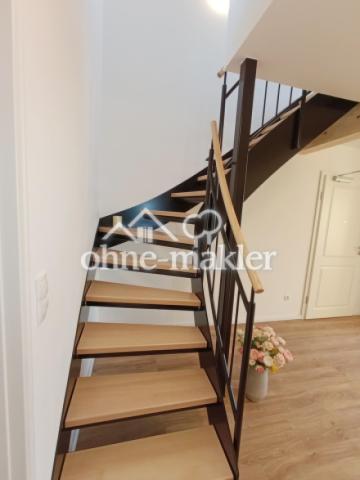 Treppe zwischen den Geschossen