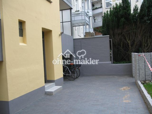 neu gestalteter Hof