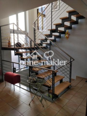 Treppe zum Obergeschoss