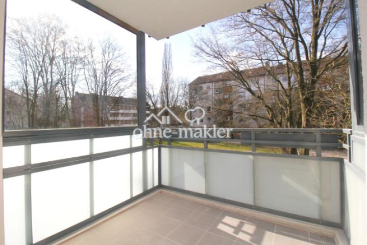 Überdachter Balkon