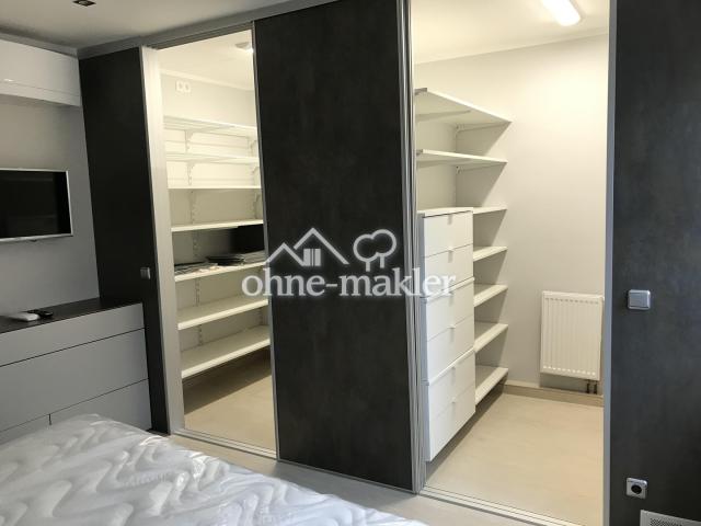 SZ 2. OG begehb. Kleiderschr.