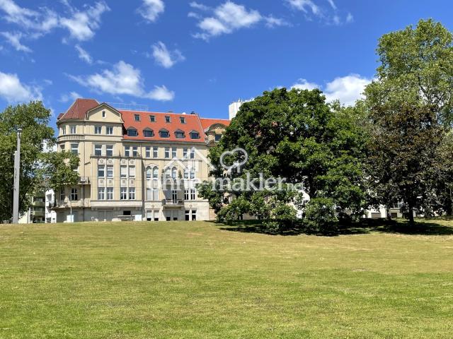 Kulturdenkmal mit freiem Blick