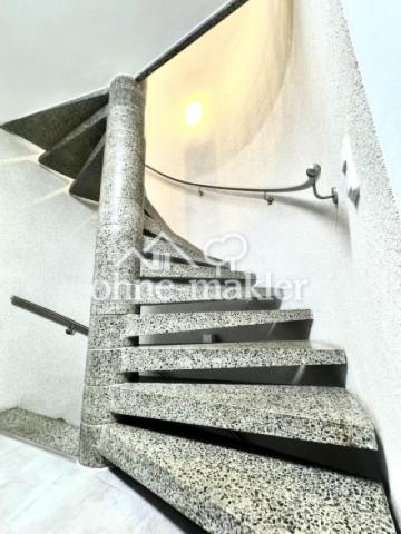 Treppenhaus/Steinputzwände