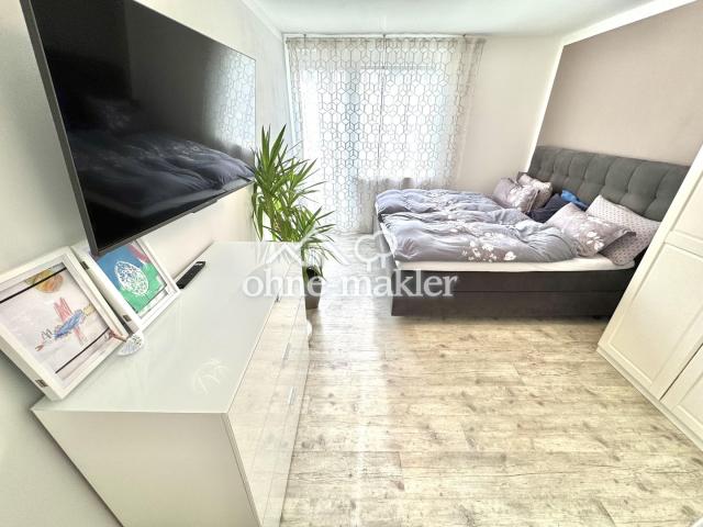 Schlafzimmer mit TV