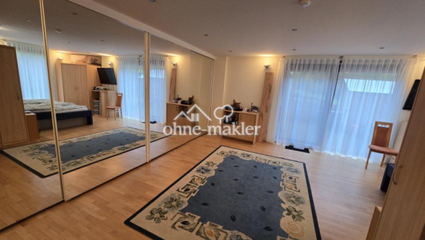 Schlafzimmer UG