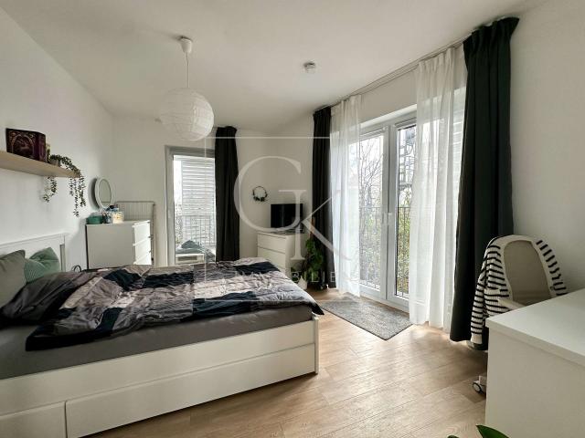 Schlafzimmer ll mit Loggia 2.OG