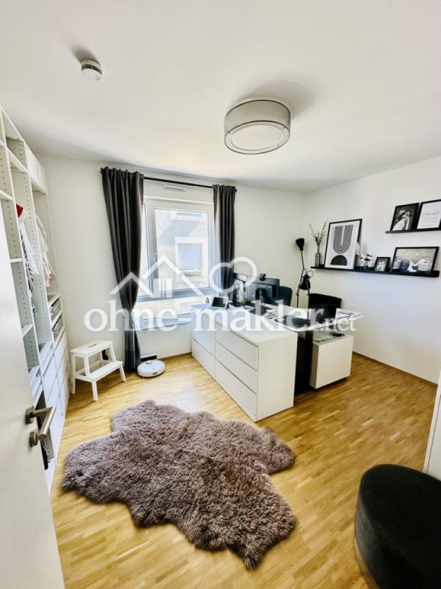 Ankleidezimmer/Büro