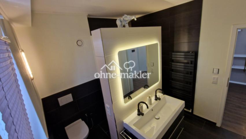 Badezimmer OG 1