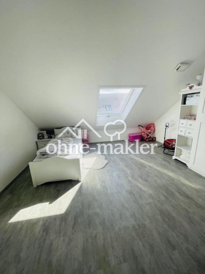 Schlafzimmer 3 