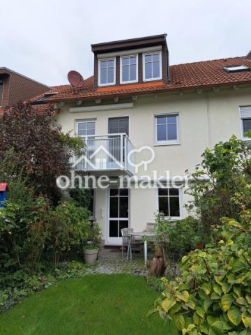 Blick vom Garten auf das Haus