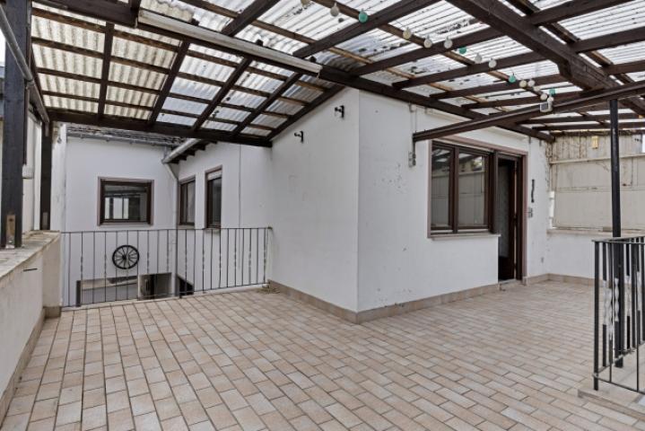 Überdachte Terrasse
