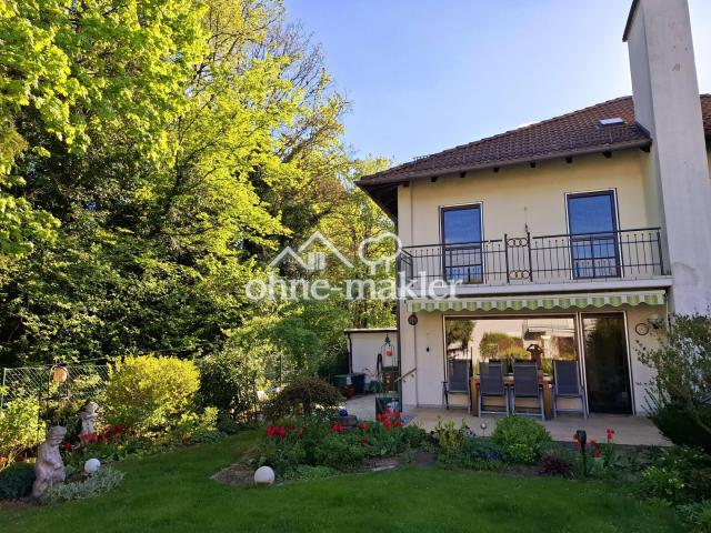 Terrasse mit Kamin