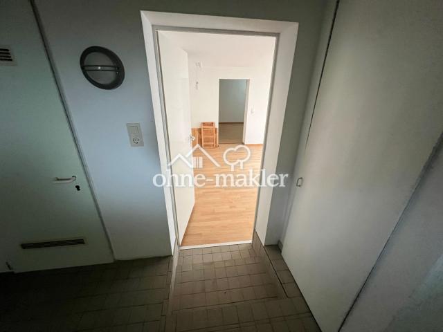 Blick ins Wohnzimmer