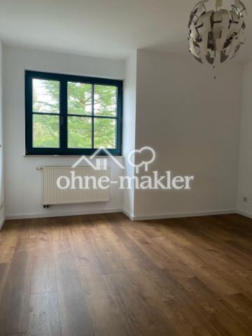Schlafzimmer 4