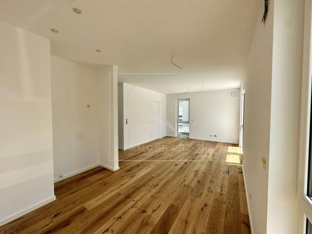 Wohn- und Essbereich mit offener Küche