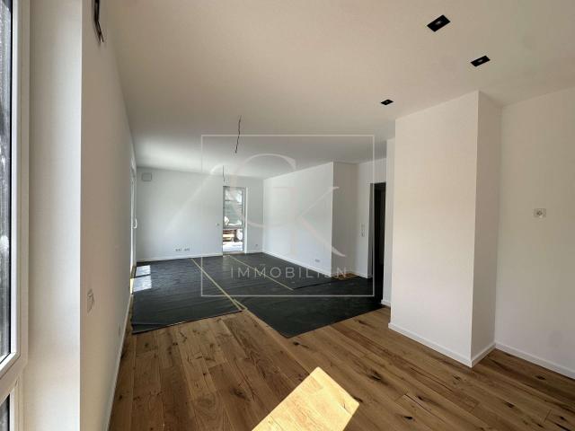 Wohn-/ Essbereich mit offener Küche