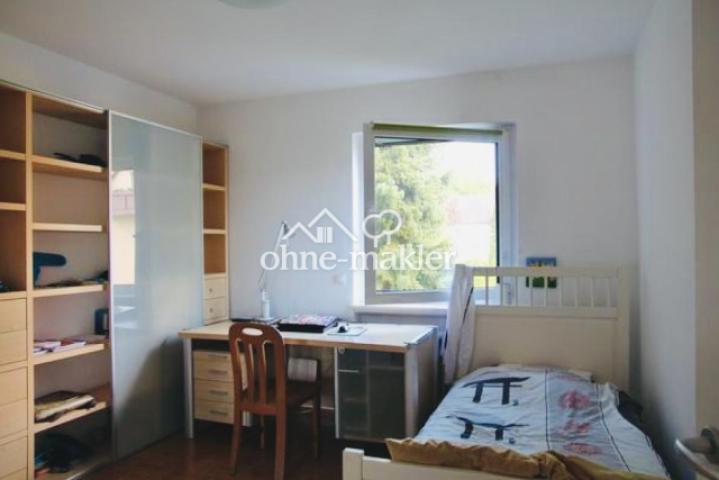 Schlafzimmer 3