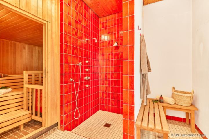 Sauna, Dusche,WC - alles da