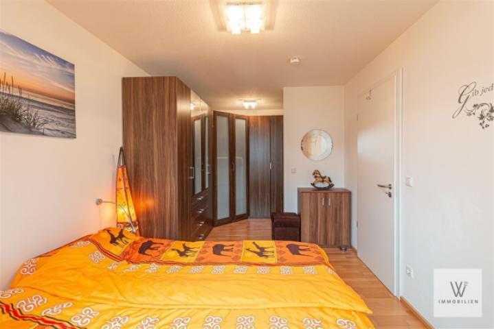 Schlafzimmer und Ankleide