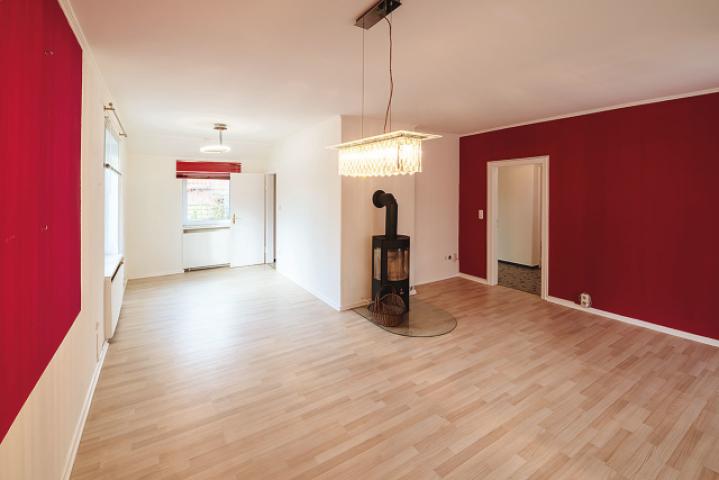 Wohnzimmer mit Kamin