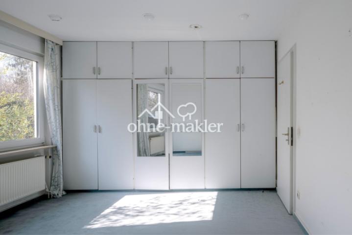 Großes Schlafzimmer
