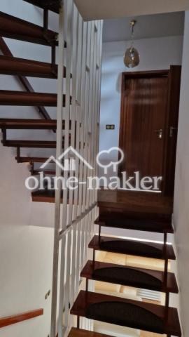 Treppe zum Schlafzimmer 1