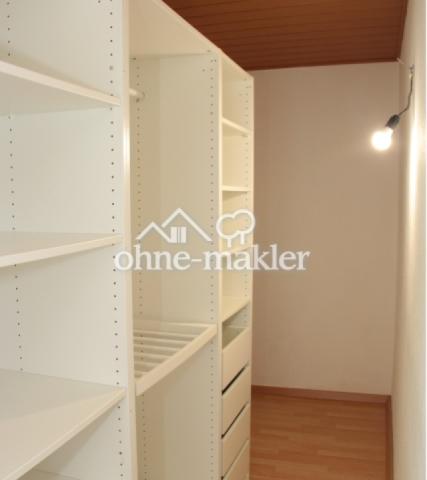 begehbarer Kleiderschrank 
