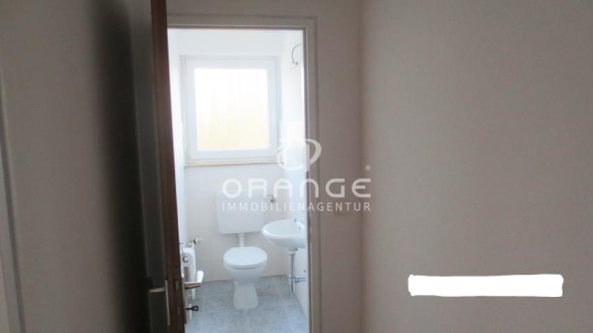 ...ebenso die getrennte Toilette