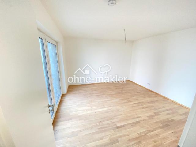 Großzügiges Schlafzimmer