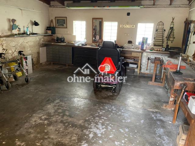 Garage mit Werkstatt