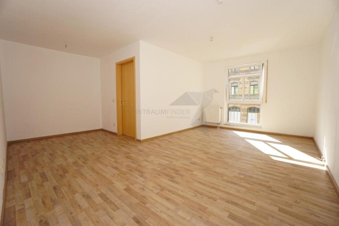 Wohn- und Schlafzimmer