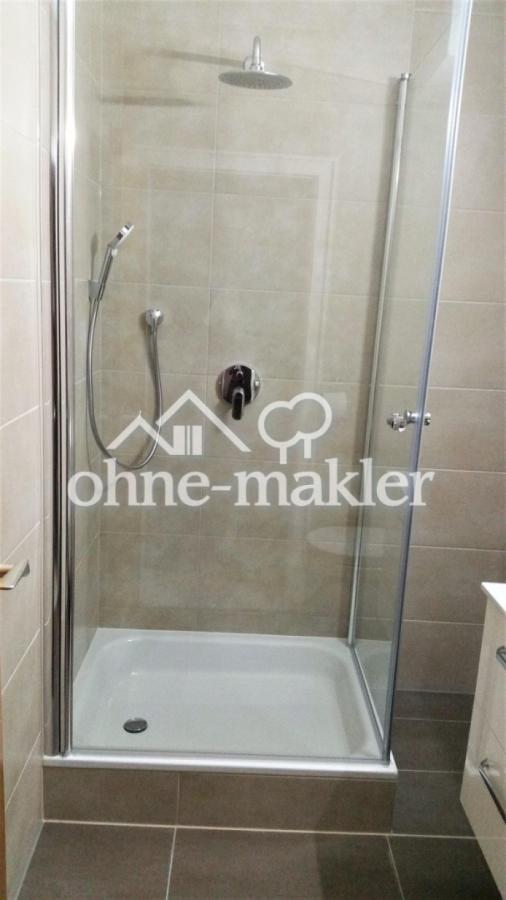 neue große Dusche