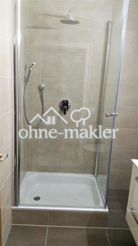 neue große Dusche