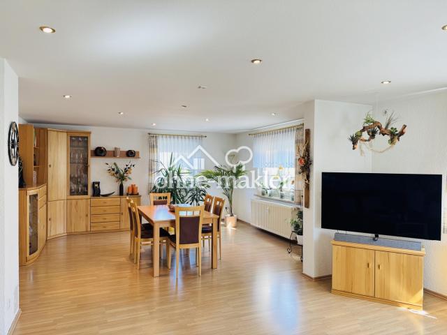 OG Wohnzimmer mit Essbereich
