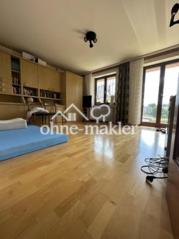 Schlafzimmer 1