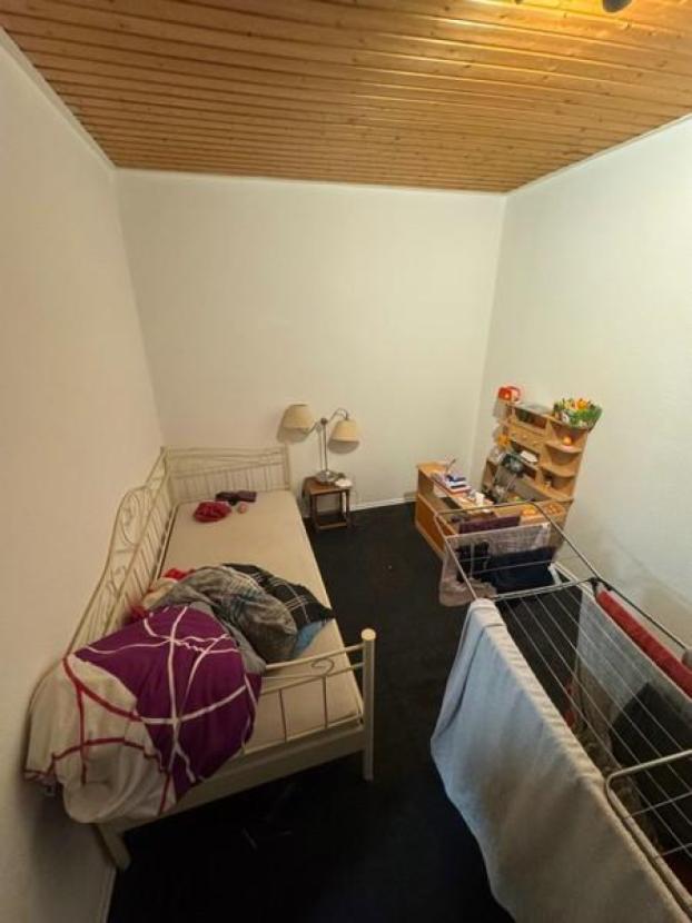 55 WE OG Altbau zweites Schlafzimmer