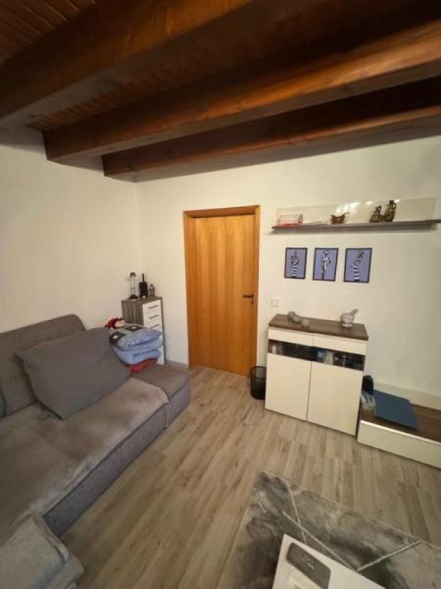 69 EG Anbau WoZi mit Blick zum Schlafzimmer