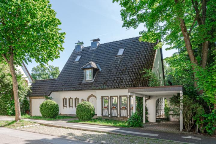 Straßenansicht