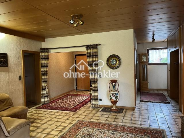 Eingang mit Flur DG