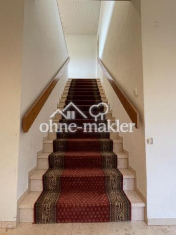Treppe zum Obergeschoss