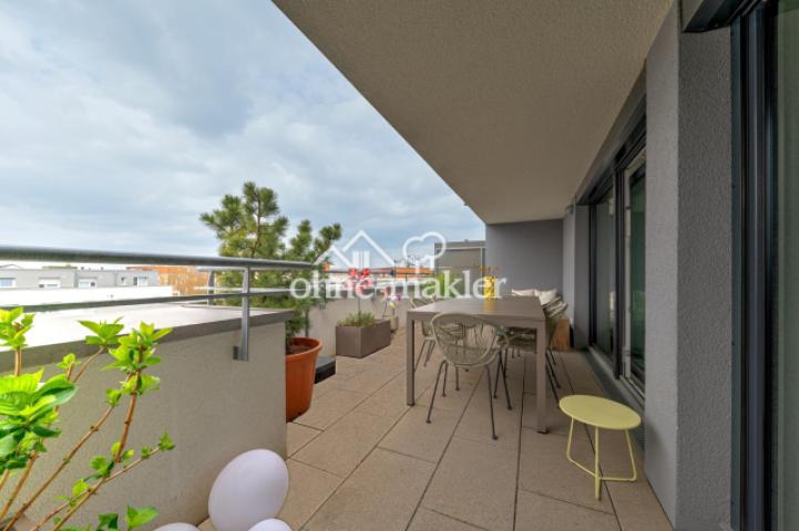 Große Dachterrasse 