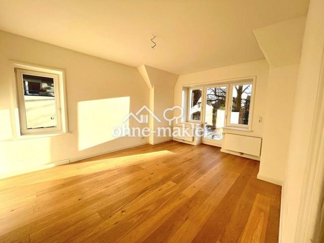 Wohnzimmer mit Terrassertür