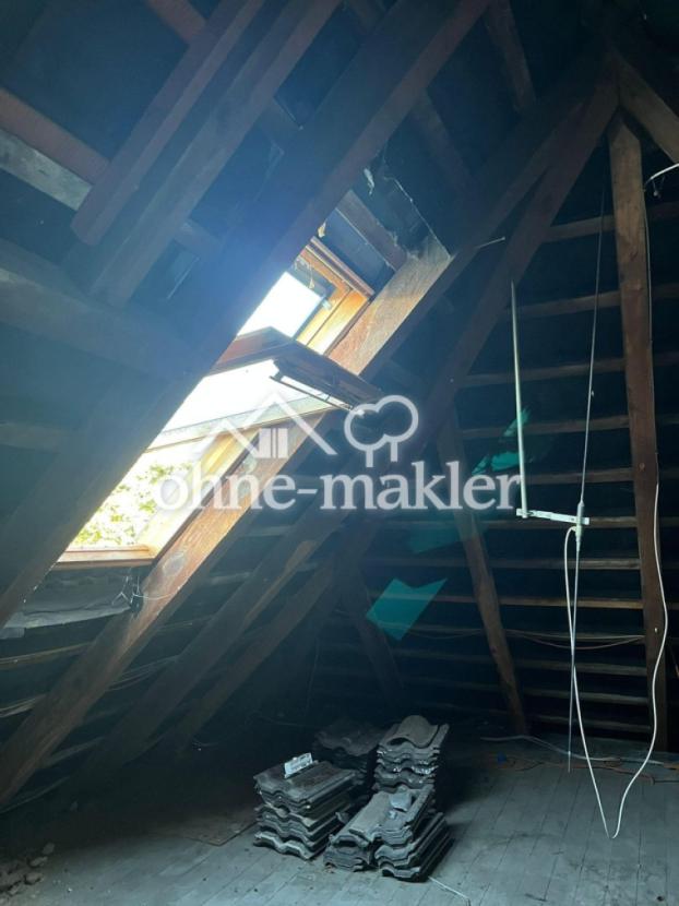 Teilansicht Dachboden